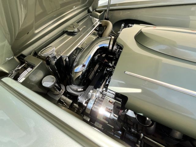Chevrolet-Corvette-1962-Convertible-14