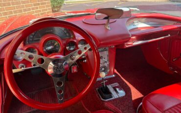 Chevrolet-Corvette-1962-Convertible-29