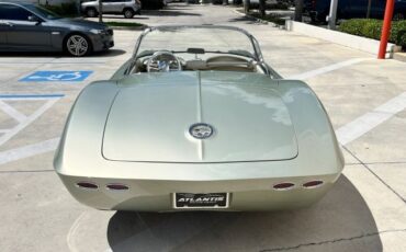 Chevrolet-Corvette-1962-Convertible-5