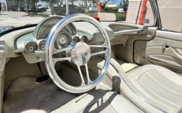 Chevrolet-Corvette-1962-Convertible-9