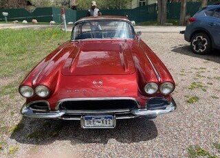 Chevrolet-Corvette-1962-Honduras-Red-Black