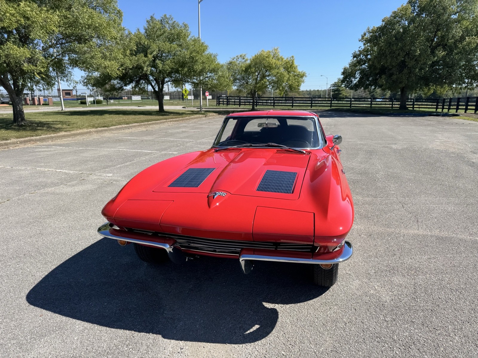 Chevrolet-Corvette-1963-10