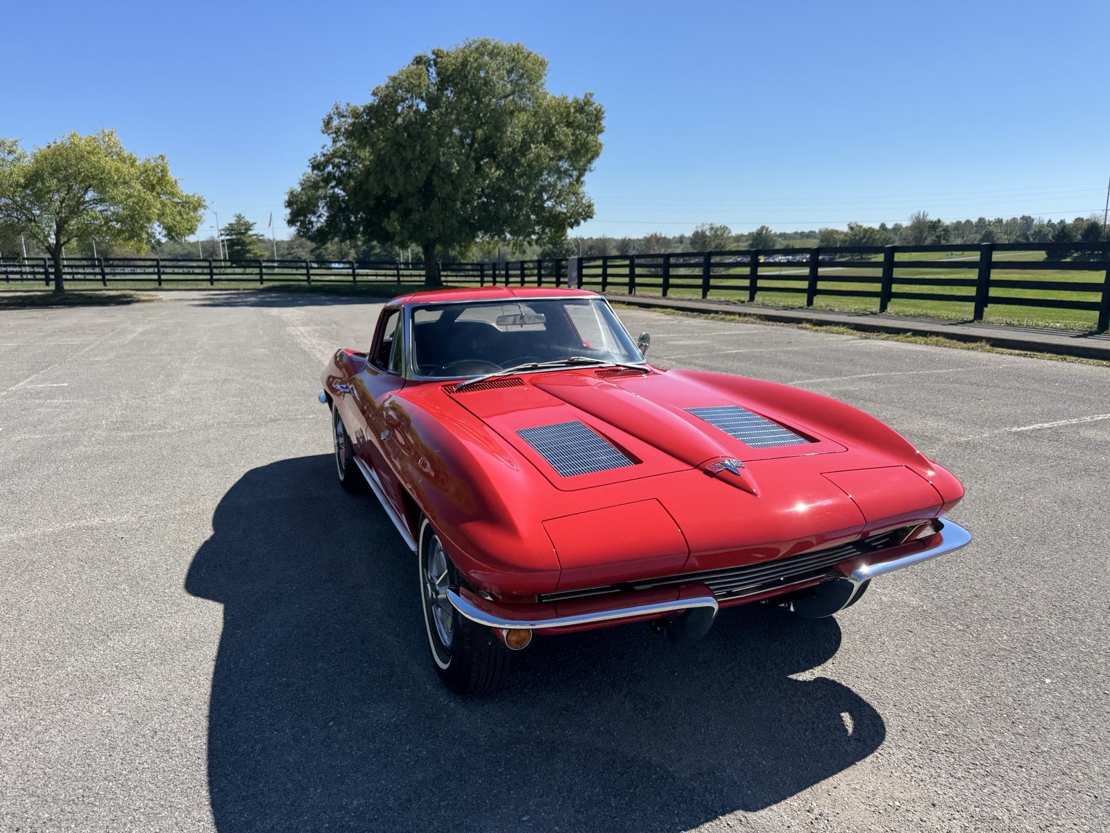 Chevrolet-Corvette-1963-13