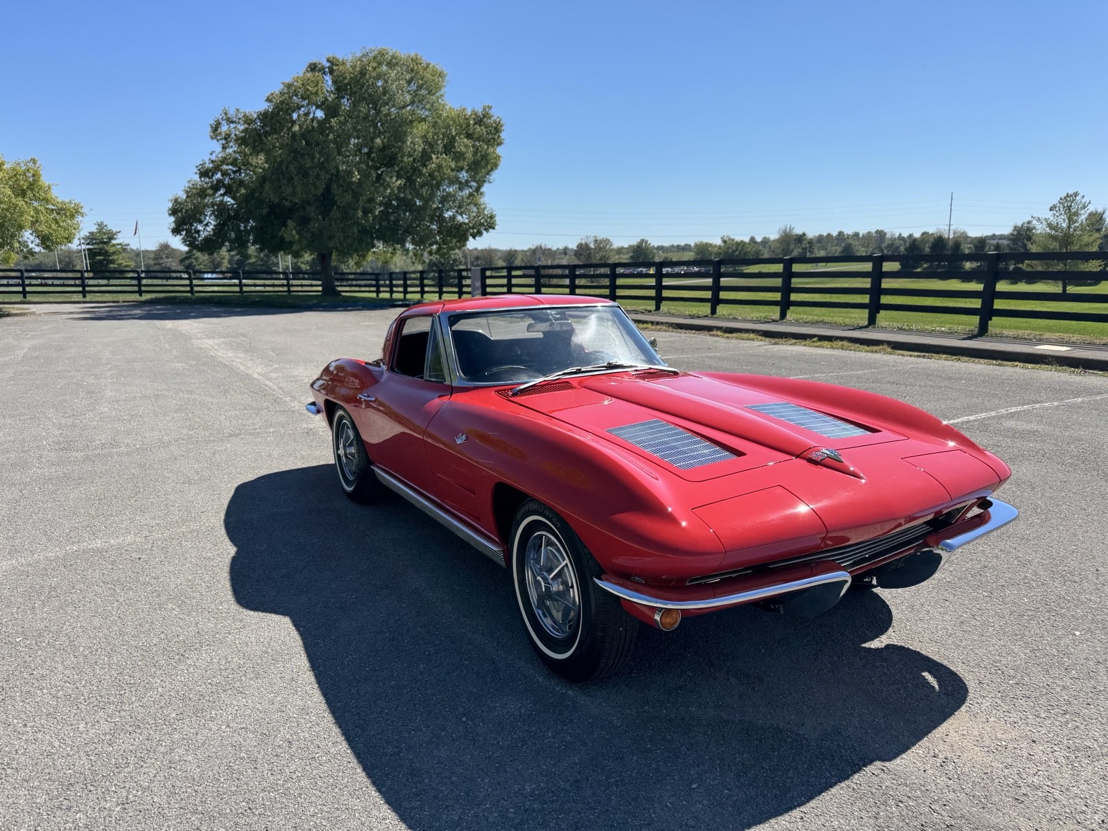 Chevrolet-Corvette-1963-14
