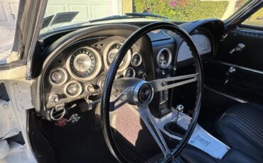 Chevrolet-Corvette-1963-14