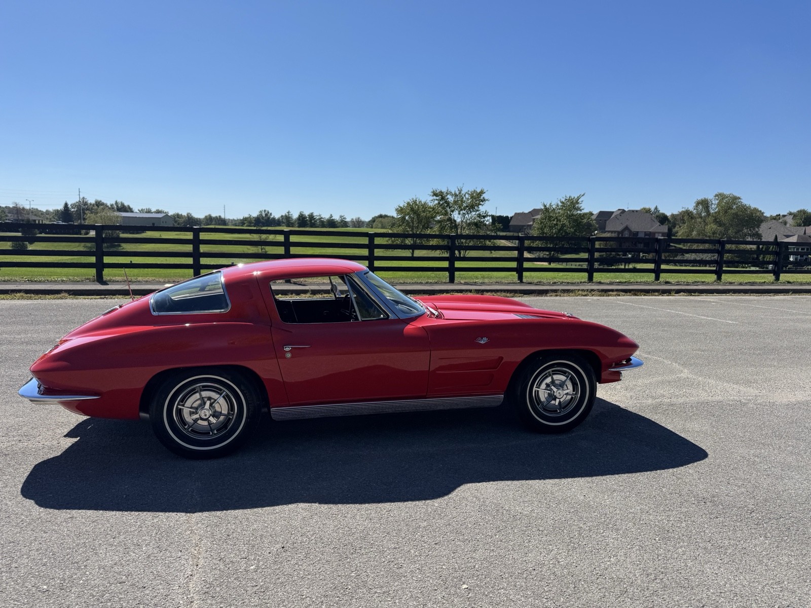 Chevrolet-Corvette-1963-17