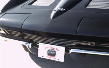 Chevrolet-Corvette-1963-17
