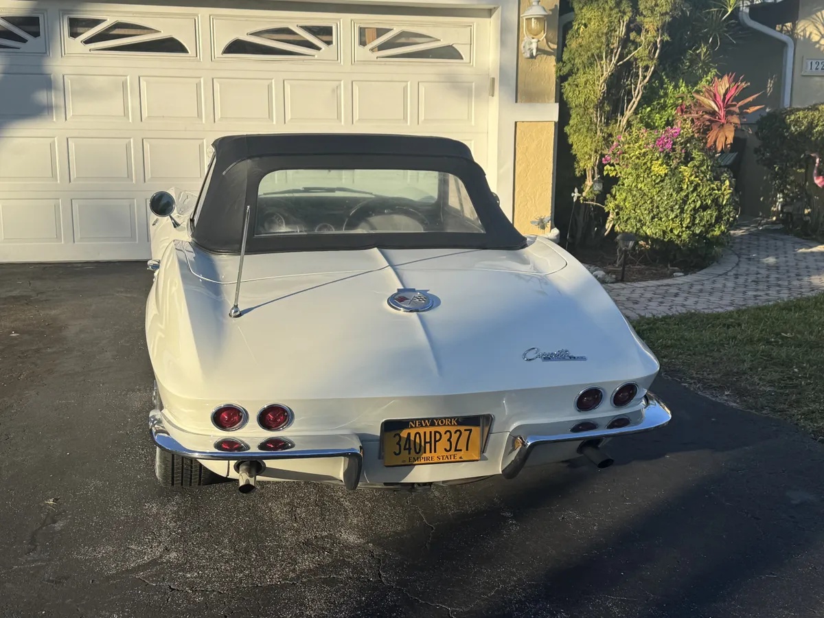 Chevrolet-Corvette-1963-19