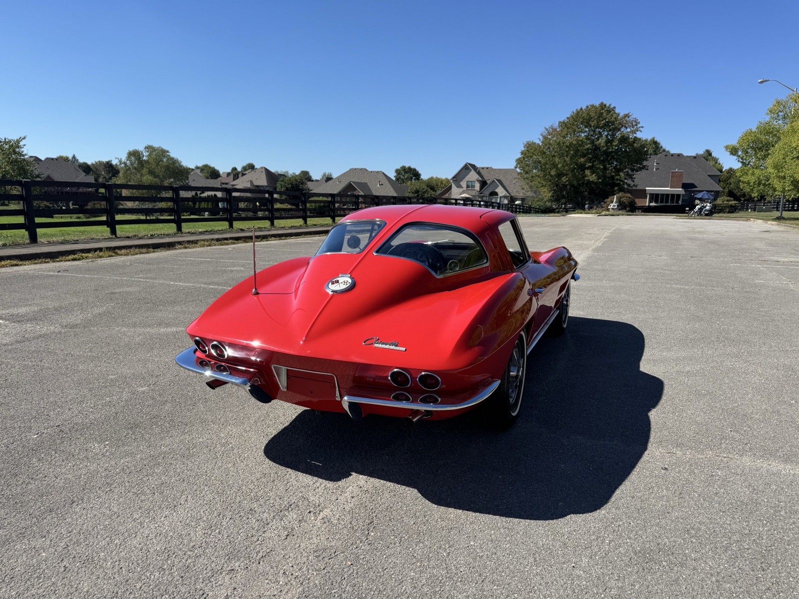 Chevrolet-Corvette-1963-21