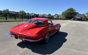 Chevrolet-Corvette-1963-22