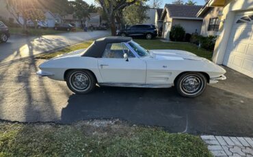 Chevrolet-Corvette-1963-3