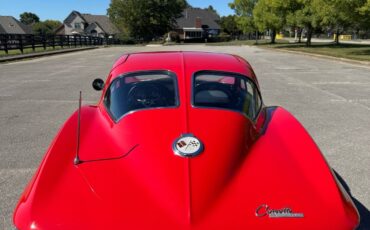 Chevrolet-Corvette-1963