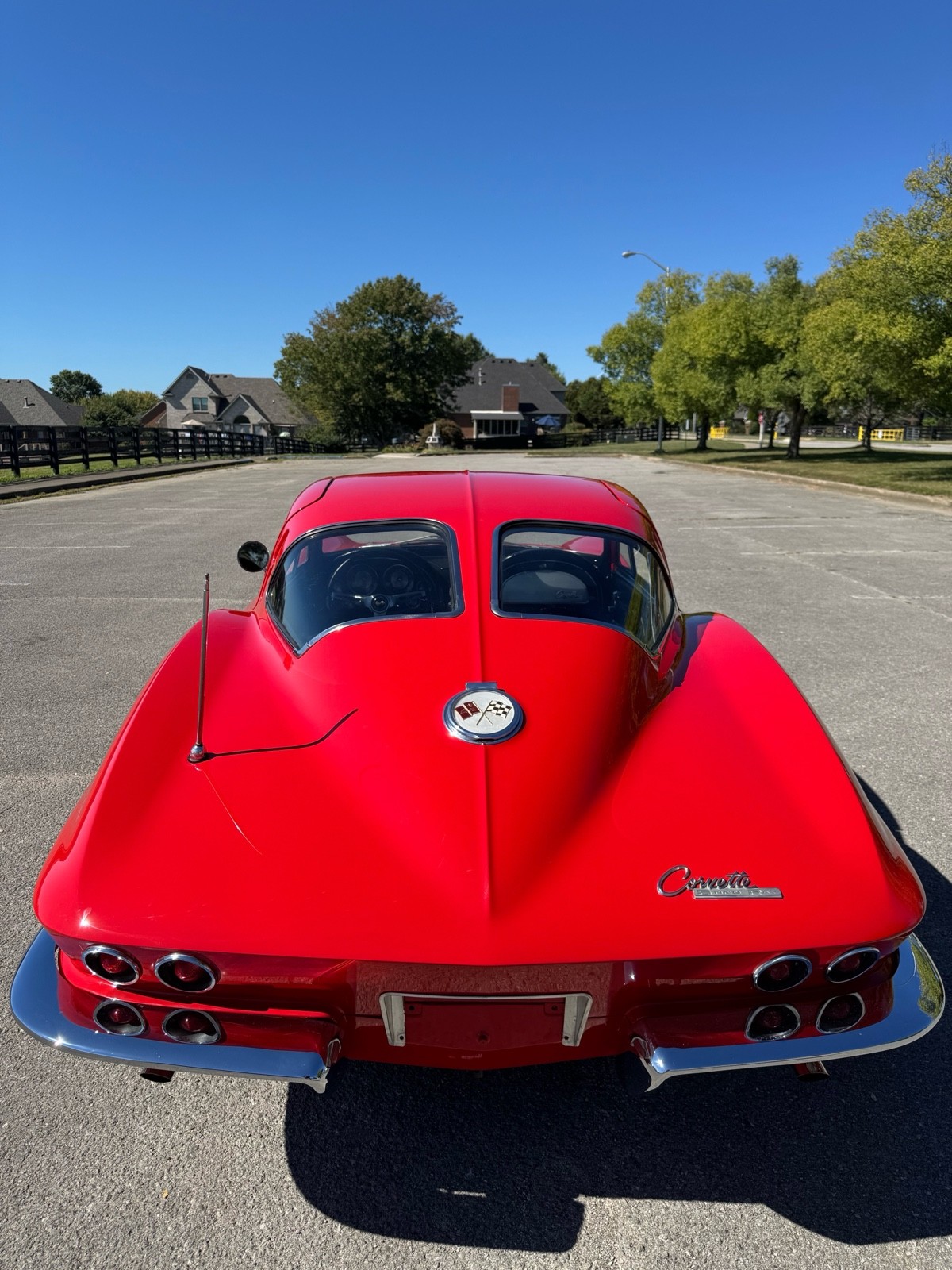 Chevrolet-Corvette-1963