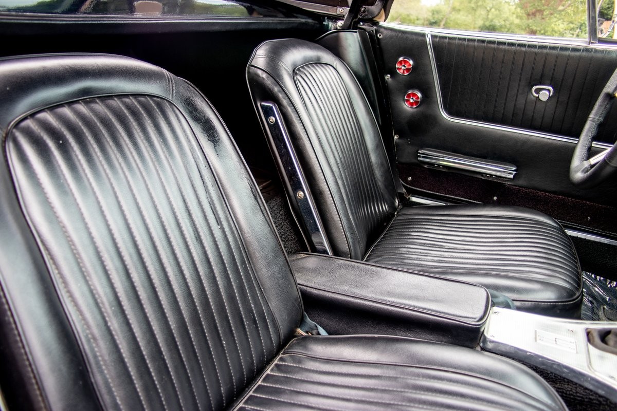 Chevrolet-Corvette-1963-Convertible-29