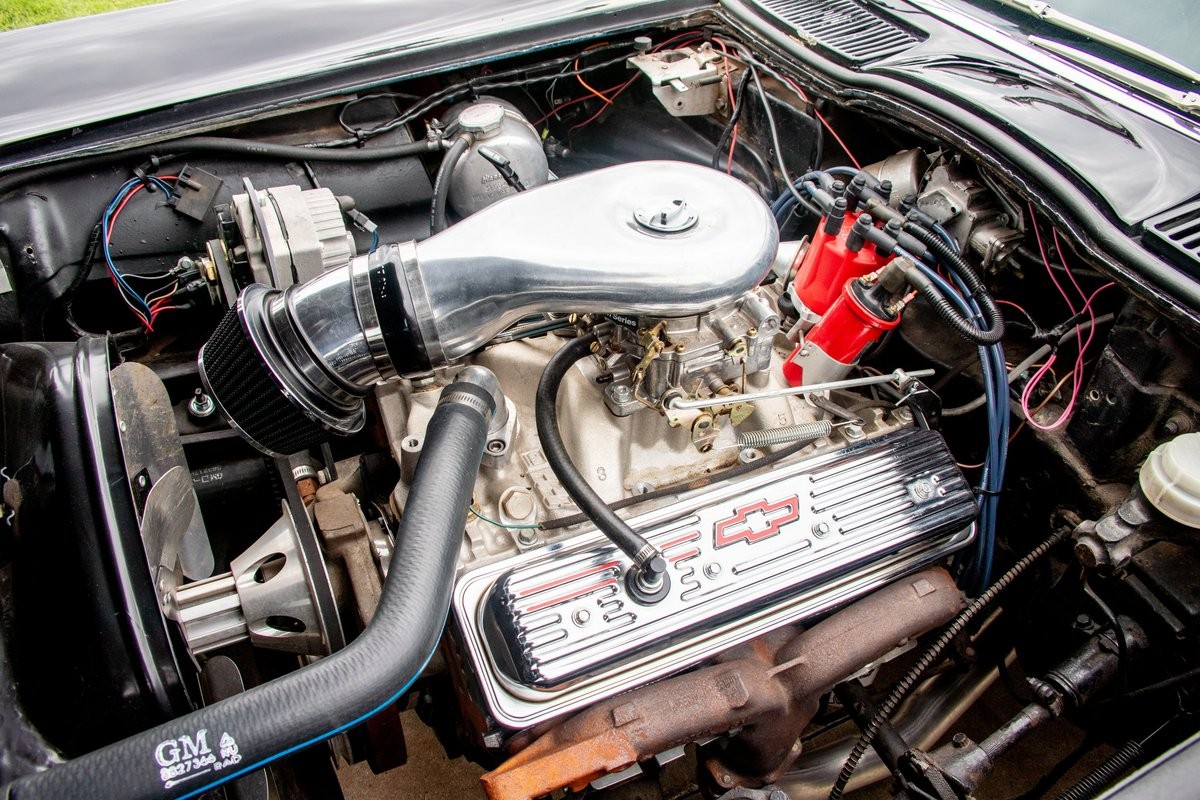 Chevrolet-Corvette-1963-Convertible-31