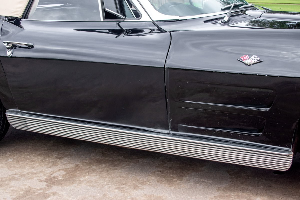 Chevrolet-Corvette-1963-Convertible-6