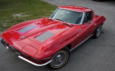 Chevrolet-Corvette-1963-Coupe-1
