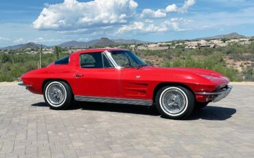 Chevrolet-Corvette-1963-Coupe-11