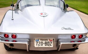 Chevrolet-Corvette-1963-Coupe-12