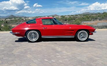 Chevrolet-Corvette-1963-Coupe-12