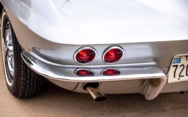Chevrolet-Corvette-1963-Coupe-13