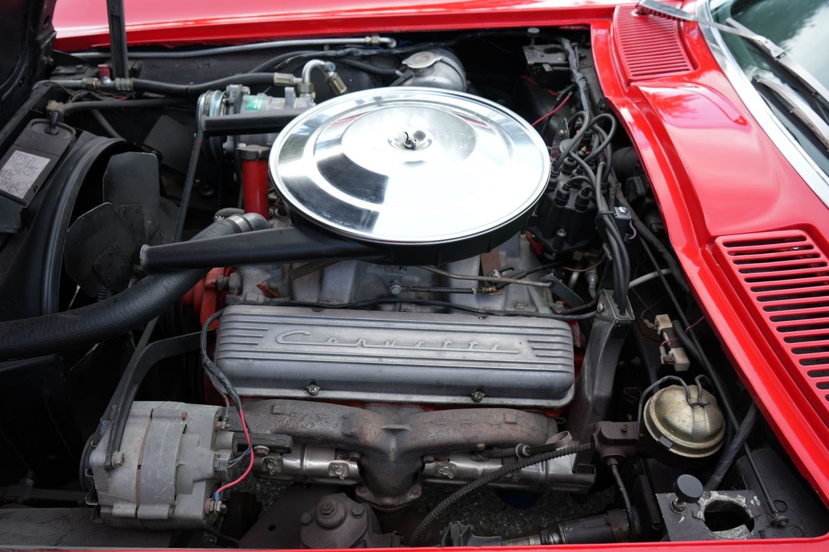 Chevrolet-Corvette-1963-Coupe-13