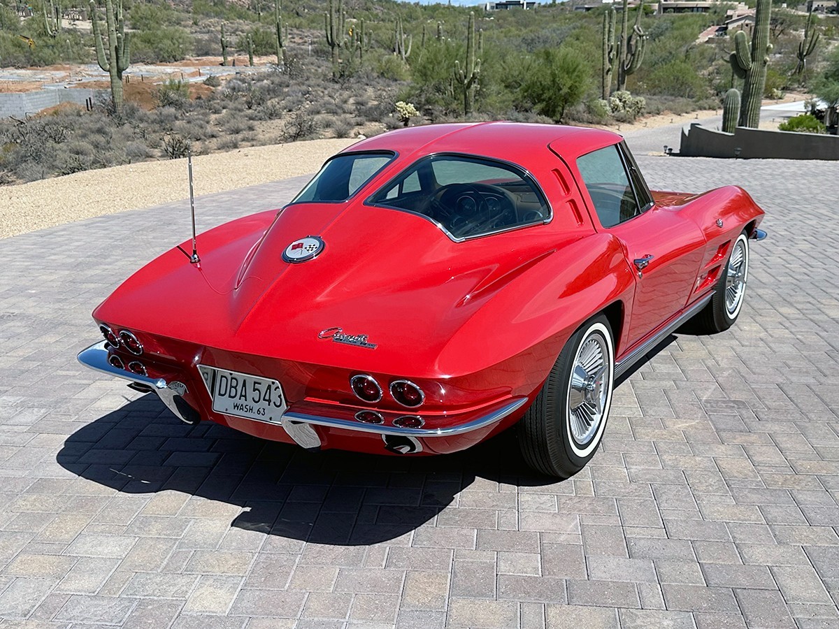 Chevrolet-Corvette-1963-Coupe-14