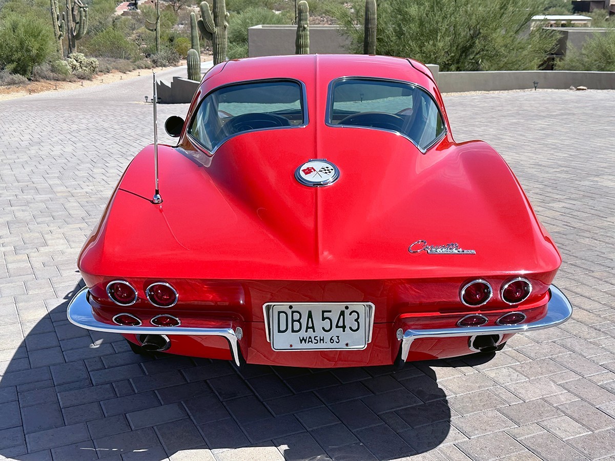 Chevrolet-Corvette-1963-Coupe-15