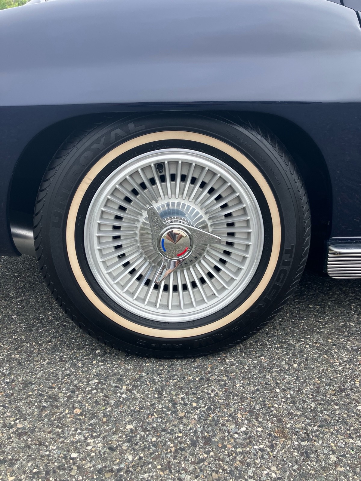 Chevrolet-Corvette-1963-Coupe-16