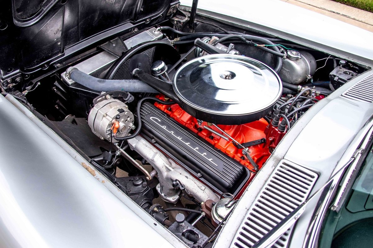 Chevrolet-Corvette-1963-Coupe-16