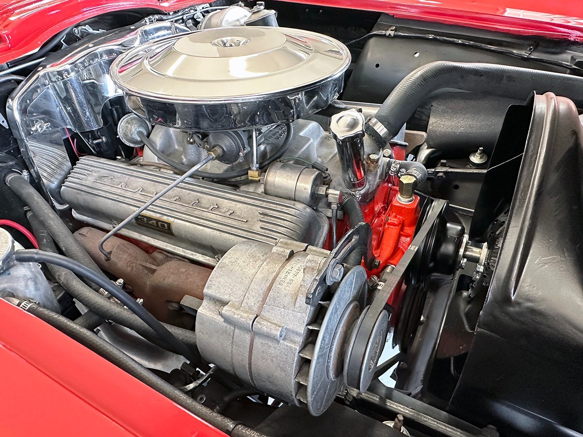 Chevrolet-Corvette-1963-Coupe-16