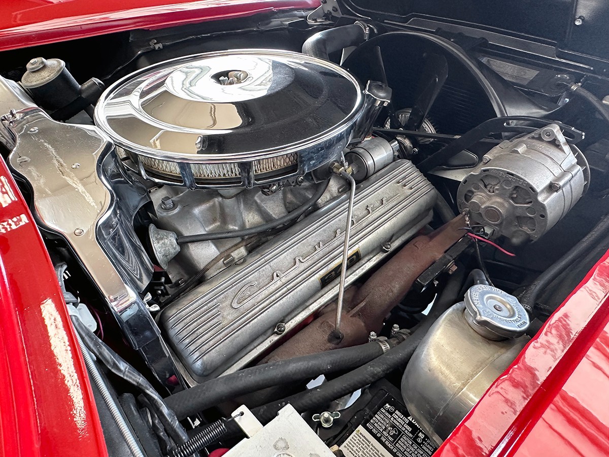 Chevrolet-Corvette-1963-Coupe-17