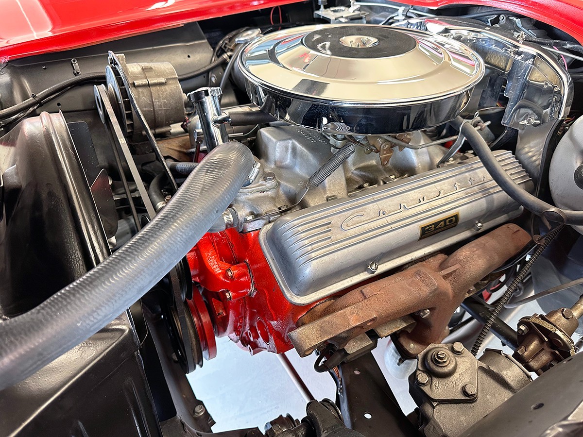 Chevrolet-Corvette-1963-Coupe-18