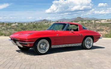 Chevrolet-Corvette-1963-Coupe-2