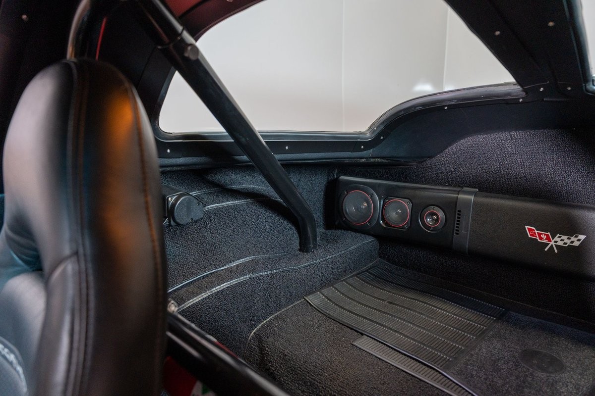 Chevrolet-Corvette-1963-Coupe-21