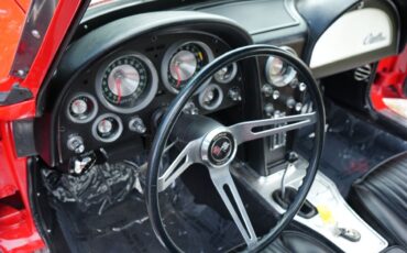 Chevrolet-Corvette-1963-Coupe-21