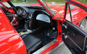 Chevrolet-Corvette-1963-Coupe-29