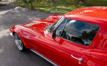 Chevrolet-Corvette-1963-Coupe-3