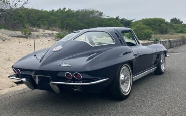 Chevrolet-Corvette-1963-Coupe-4
