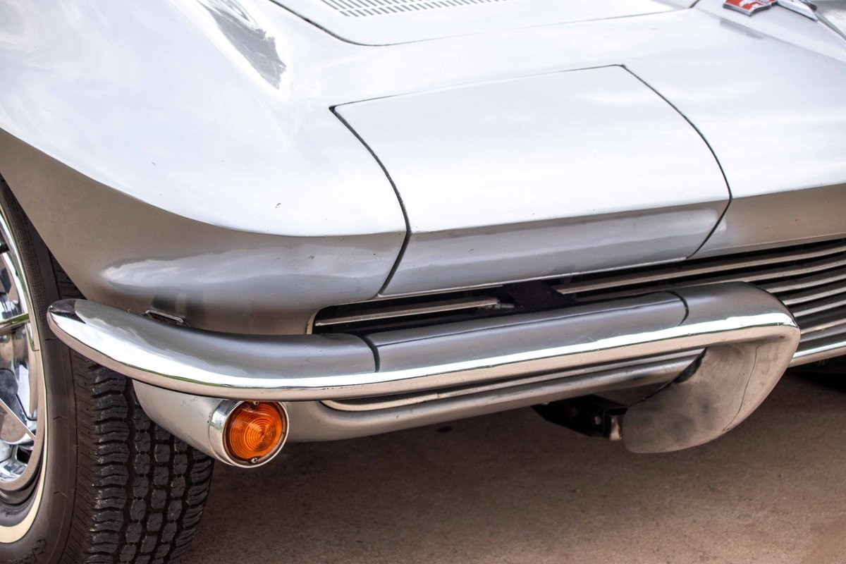 Chevrolet-Corvette-1963-Coupe-4