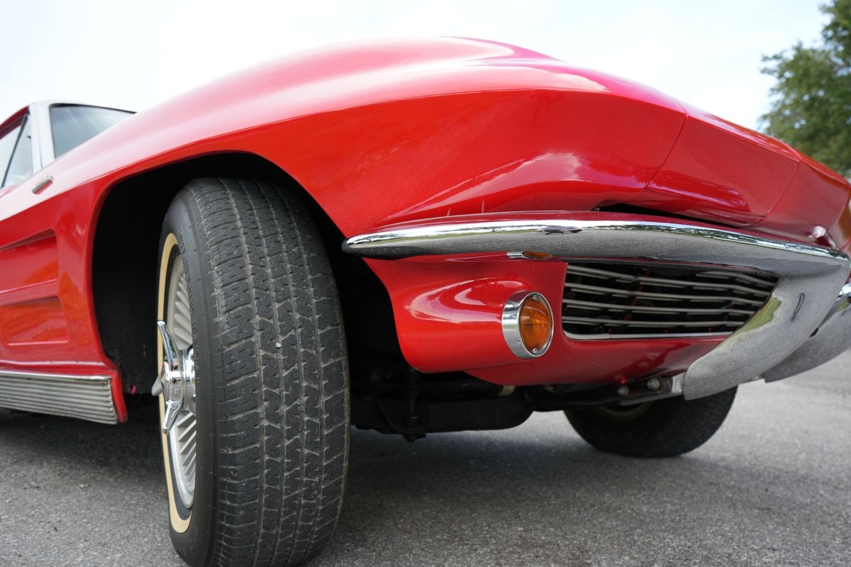 Chevrolet-Corvette-1963-Coupe-4