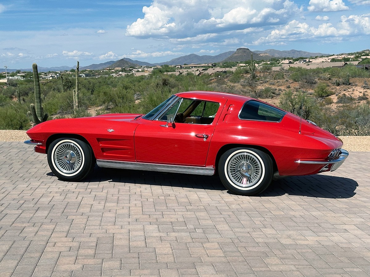 Chevrolet-Corvette-1963-Coupe-5