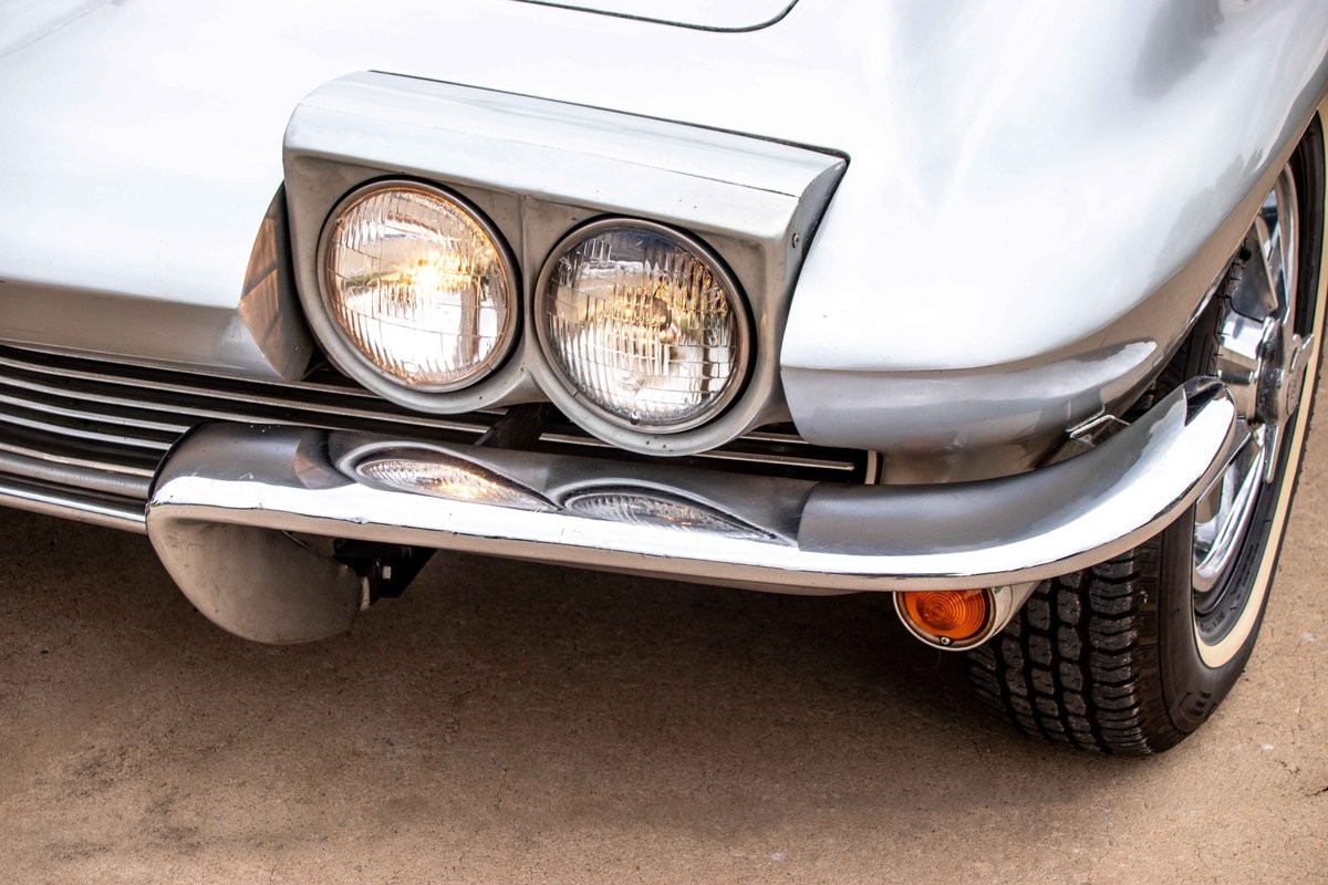 Chevrolet-Corvette-1963-Coupe-7