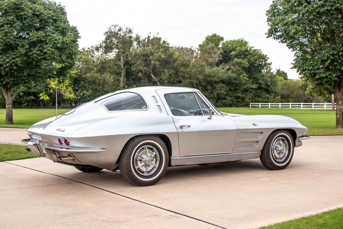 Chevrolet-Corvette-1963-Coupe-8