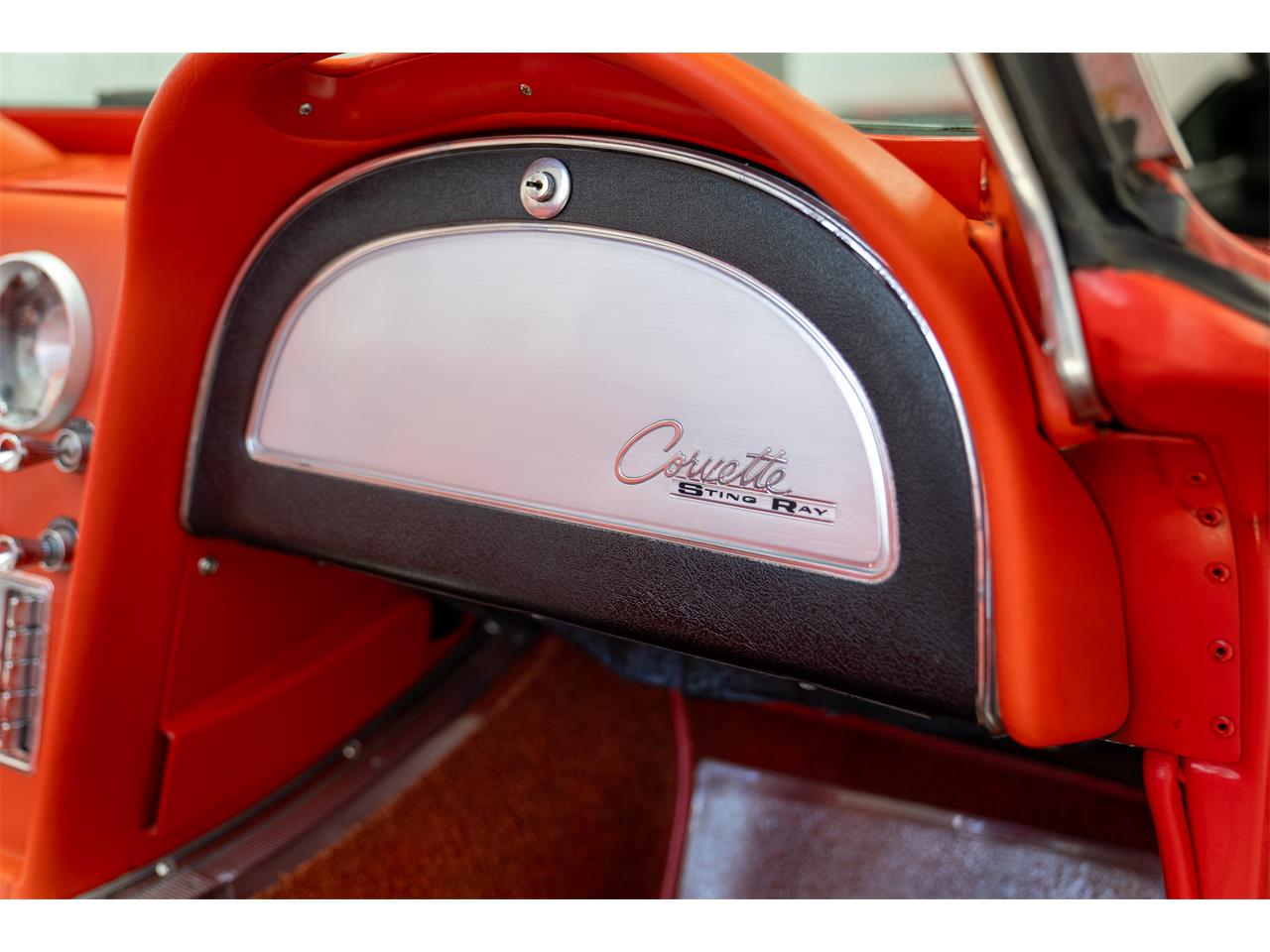 Chevrolet-Corvette-1963-Red-Red-2