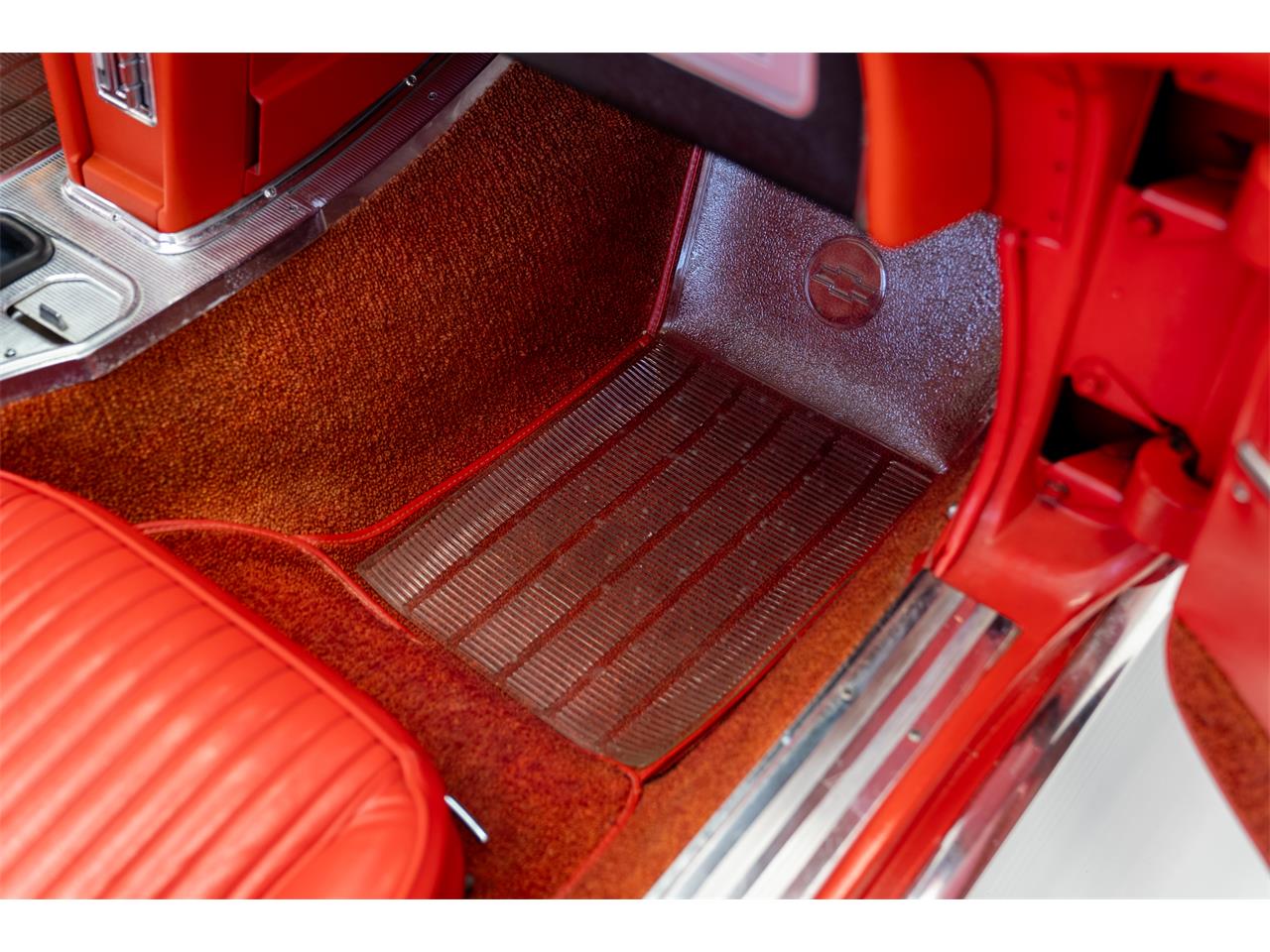 Chevrolet-Corvette-1963-Red-Red-22