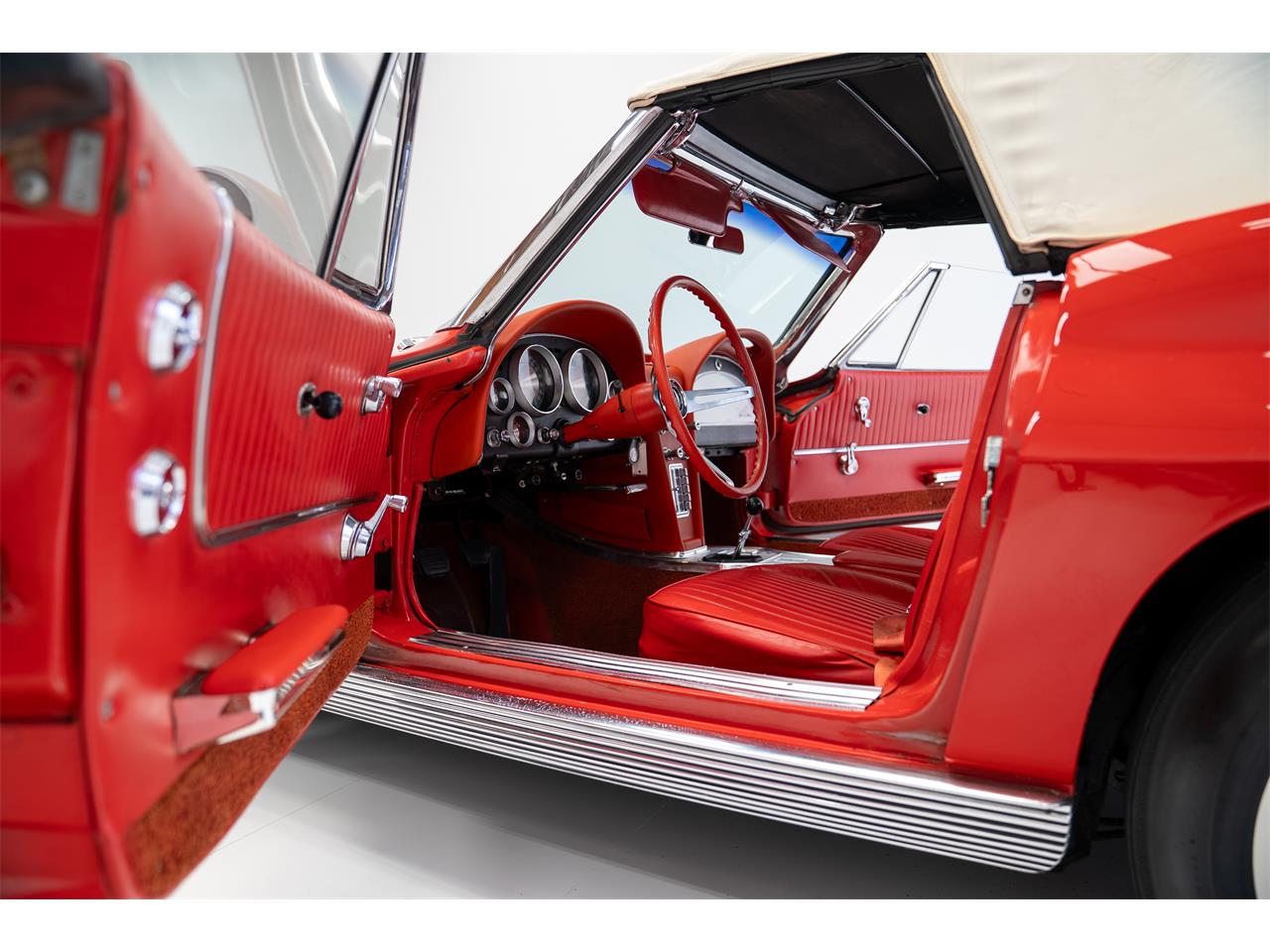 Chevrolet-Corvette-1963-Red-Red-23