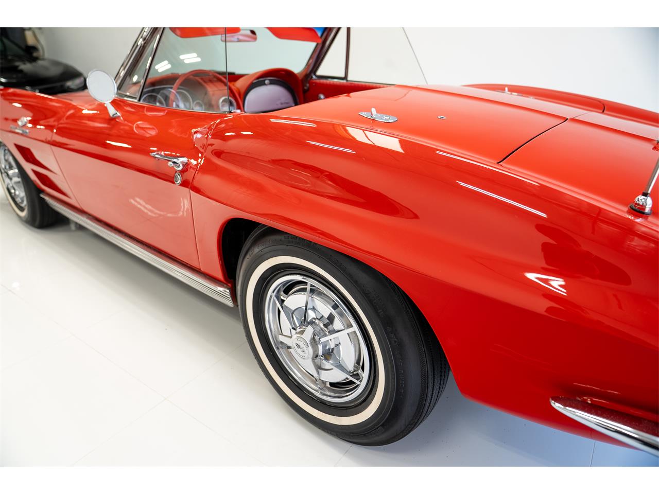 Chevrolet-Corvette-1963-Red-Red-28