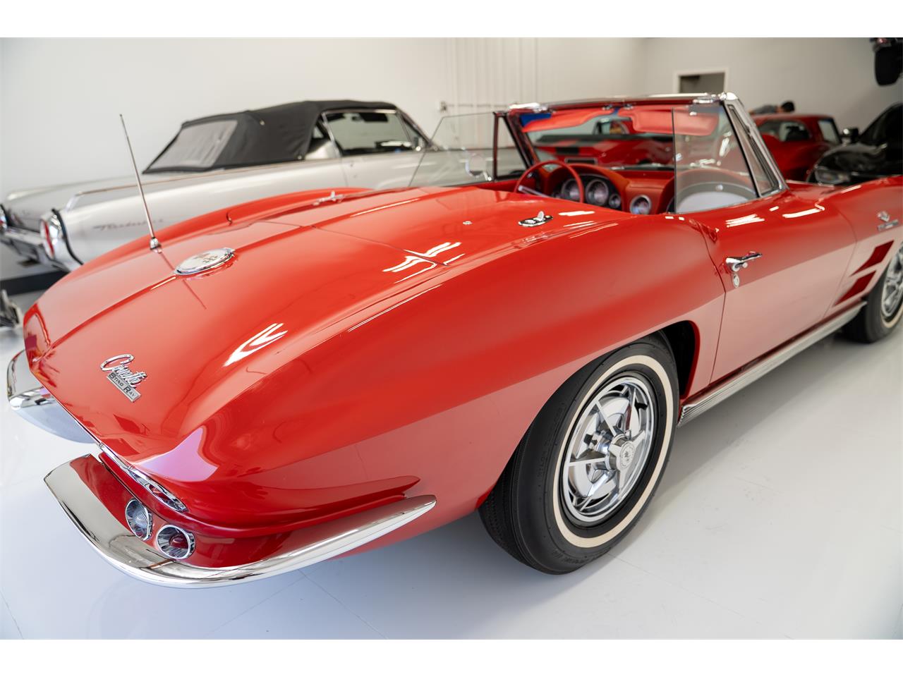 Chevrolet-Corvette-1963-Red-Red-29