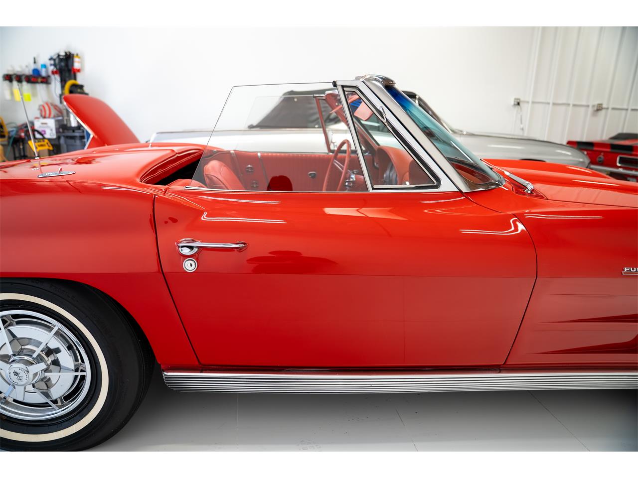 Chevrolet-Corvette-1963-Red-Red-30